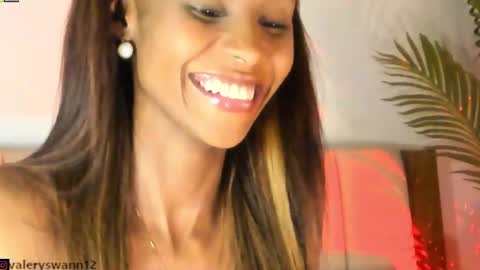 Snapshot of valery_swan1 chatting on 12-24-24, 01:38 Valery swan1 online show from 12-24-24, 01:38