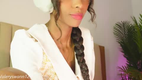 Snapshot of valery_swan1 chatting on 05-23-26, 01:33 Valery swan1 online show from 05-23-26, 01:33