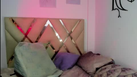 valery_sweet04 online show from 05-31-26, 07:15