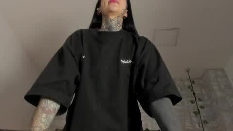 Snapshot of valerykat_ chatting on 11-07-25, 11:10 valerykat_ online show from 11-07-25, 11:10