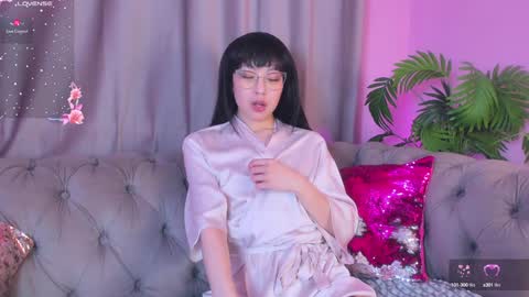 Snapshot of valerymur chatting on 01-17-25, 11:27 Valery Mur3 online show from 01-17-25, 11:27