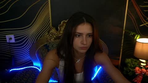 Snapshot of valeryroyale chatting on 12-12-24, 02:33 Valery online show from 12-12-24, 02:33