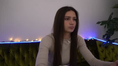 Snapshot of valeryroyale chatting on 12-26-24, 02:16 Valery online show from 12-26-24, 02:16