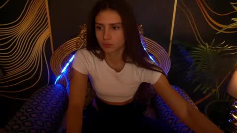 Snapshot of valeryroyale chatting on 02-09-25, 09:05 Valery online show from 02-09-25, 09:05