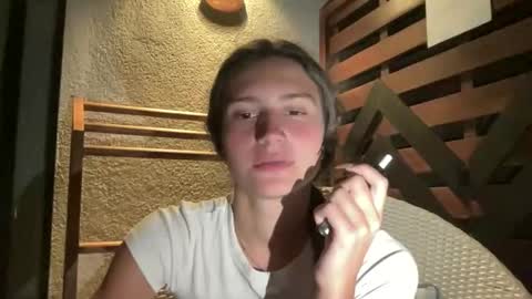 Snapshot of valeryroyale chatting on 11-27-25, 02:08 Valery online show from 11-27-25, 02:08