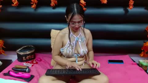 Snapshot of valerysweety__ chatting on 03-09-25, 03:11 ValerySweety online show from 03-09-25, 03:11