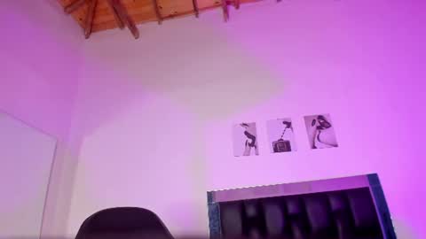 Snapshot of valeryts1 chatting on 06-24-26, 06:29 ValeryTs1 online show from 06-24-26, 06:29