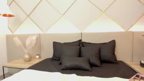 Snapshot of valesantodomingo chatting on 03-19-26, 10:47 Sofia online show from 03-19-26, 10:47