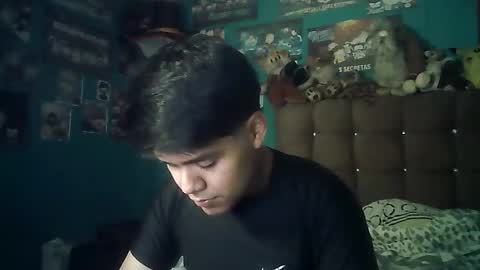 Valesh19 online show from 12-22-25, 03:14