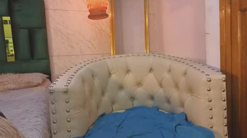 Snapshot of valetino_stonee chatting on 05-19-26, 08:59 Valentino online show from 05-19-26, 08:59