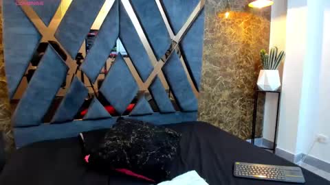 Snapshot of valka_ross chatting on 11-29-25, 11:30 VALKA ROSS online show from 11-29-25, 11:30