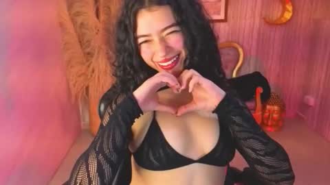 Snapshot of valkiria_ardent_s chatting on 11-28-25, 01:25 Valkiria online show from 11-28-25, 01:25