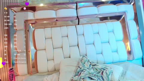 Valkiria moore  online show from 01-15-25, 11:19