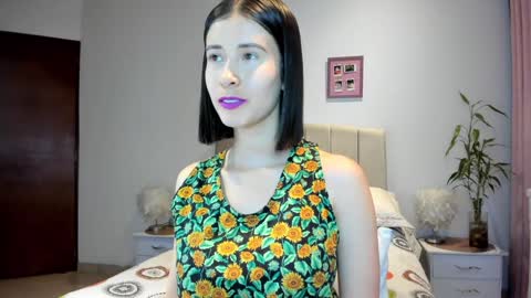 Macarena online show from 12-18-24, 02:53