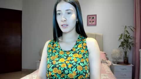 Macarena online show from 10-30-25, 03:30
