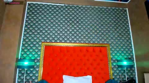 Snapshot of valleriejonnes chatting on 04-19-26, 12:15 Valerie Val V online show from 04-19-26, 12:15