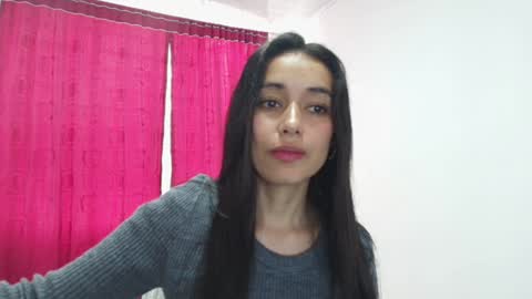 Snapshot of vallery_evanss chatting on 01-03-25, 02:08 Taty independent account online show from 01-03-25, 02:08