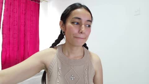 Snapshot of vallery_evanss chatting on 01-25-25, 06:35 Taty independent account online show from 01-25-25, 06:35