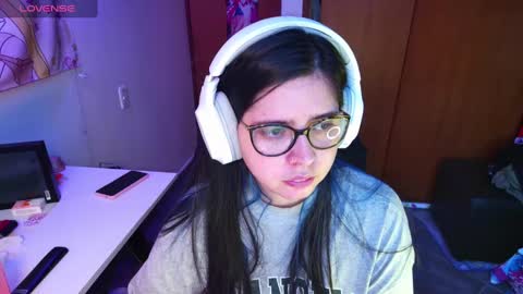 Im Violet online show from 01-12-25, 10:33