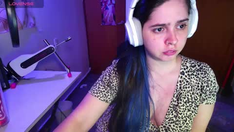 Im Violet online show from 01-26-25, 02:24