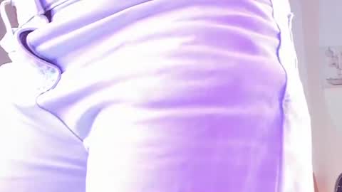 Snapshot of valloletsamar chatting on 07-11-26, 12:30 Vallolet Peach online show from 07-11-26, 12:30