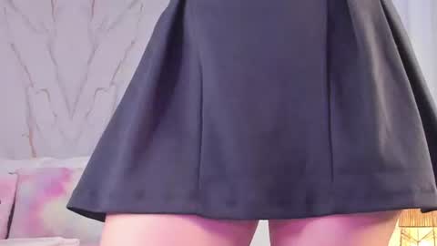 Snapshot of valloletsamar chatting on 07-18-26, 12:20 Vallolet Peach online show from 07-18-26, 12:20