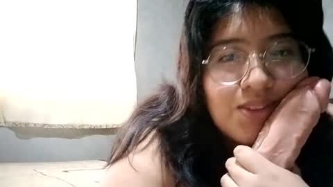 Snapshot of valm_vamps chatting on 07-10-26, 10:12 valm_vamps online show from 07-10-26, 10:12