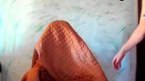 Snapshot of valysexybarbie chatting on 12-18-24, 08:20 valentina online show from 12-18-24, 08:20