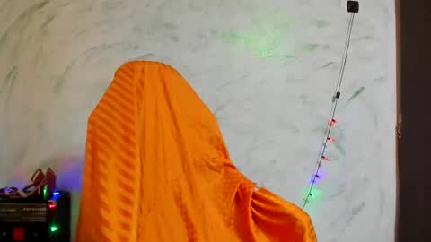 Snapshot of valysexybarbie chatting on 01-05-25, 07:28 valentina online show from 01-05-25, 07:28