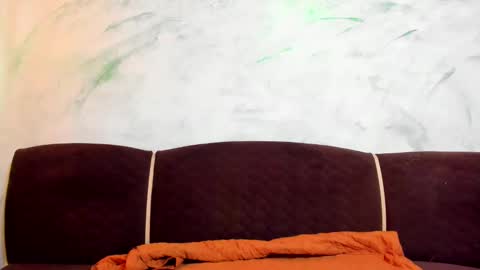 Snapshot of valysexybarbie chatting on 02-15-25, 08:11 valentina online show from 02-15-25, 08:11