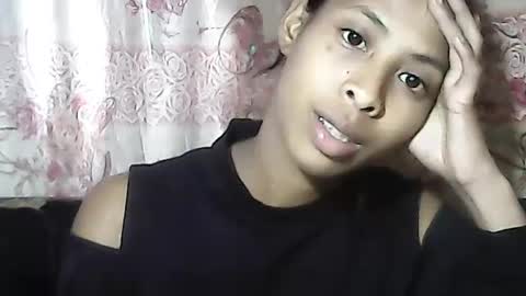 Snapshot of valysexyhot chatting on 07-11-26, 12:41 valysexyhot online show from 07-11-26, 12:41