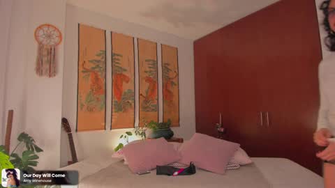      online show from 04-22-26, 12:46