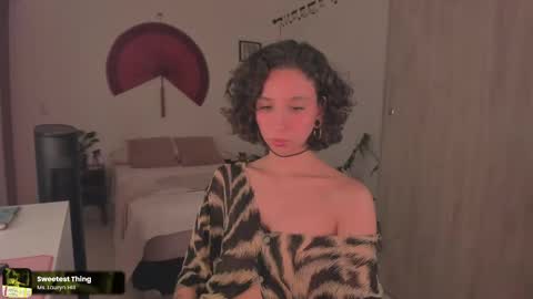 Snapshot of valyturner chatting on 05-25-26, 01:44 online show from 05-25-26, 01:44
