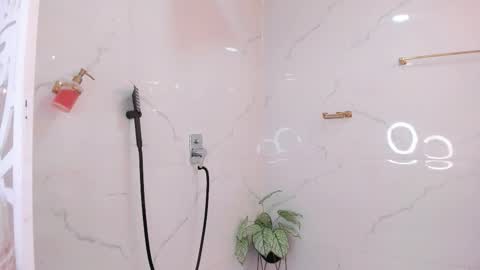 valyx7 online show from 12-04-25, 08:28