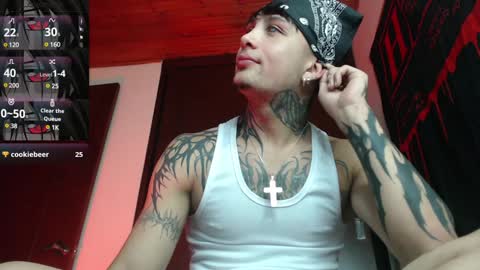 david guzman i model independenthelp me with a thumbs up online show from 01-14-25, 11:27