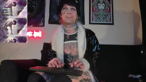 david guzman i model independenthelp me with a thumbs up online show from 02-07-26, 02:48