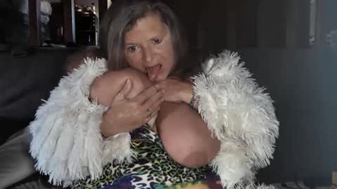 vampwoman online show from 01-30-25, 04:55