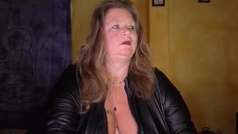 Snapshot of vampwoman chatting on 02-08-26, 09:45 vampwoman online show from 02-08-26, 09:45