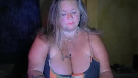 Snapshot of vampwoman chatting on 02-26-26, 06:12 vampwoman online show from 02-26-26, 06:12