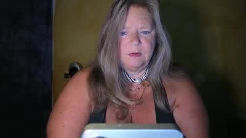 vampwoman online show from 05-08-26, 05:57