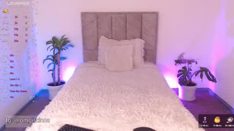 Cinnamon  online show from 02-19-25, 04:22