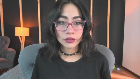 Snapshot of vampy_dolll chatting on 12-16-24, 01:11 vampy_dolll online show from 12-16-24, 01:11