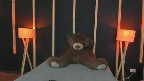 Snapshot of vampy_dolll chatting on 01-05-25, 01:04 vampy_dolll online show from 01-05-25, 01:04