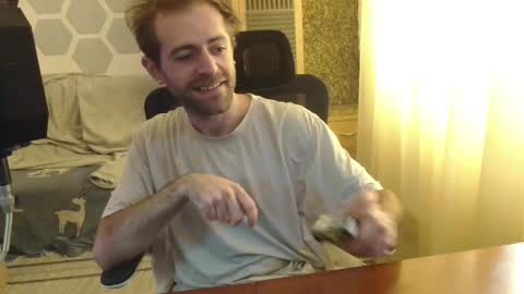 Snapshot of vanceaminator chatting on 11-07-25, 11:21 Emy online show from 11-07-25, 11:21