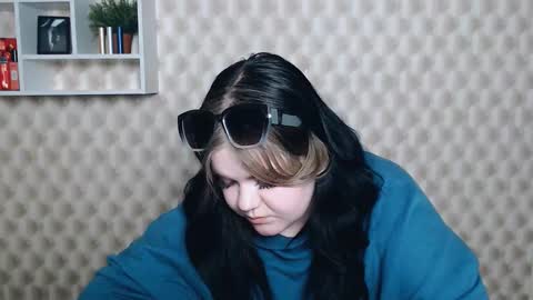 Vanda online show from 03-10-25, 04:25