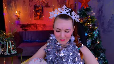 Snapshot of vandarossi chatting on 12-30-24, 08:10 Vanda online show from 12-30-24, 08:10