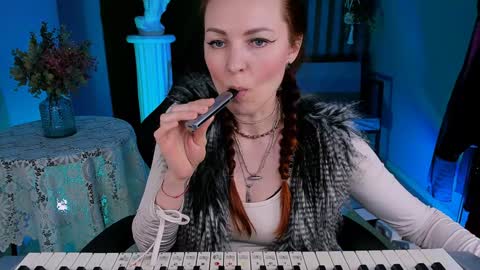 Snapshot of vandarossi chatting on 01-16-25, 03:35 Vanda online show from 01-16-25, 03:35