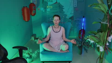 Snapshot of vandarossi chatting on 01-17-25, 05:11 Vanda online show from 01-17-25, 05:11