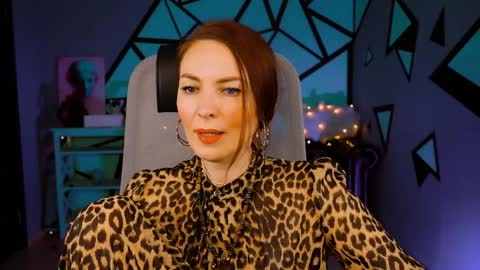 Snapshot of vandarossi chatting on 01-30-25, 12:06 Vanda online show from 01-30-25, 12:06