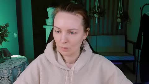 Snapshot of vandarossi chatting on 02-27-25, 01:17 Vanda online show from 02-27-25, 01:17